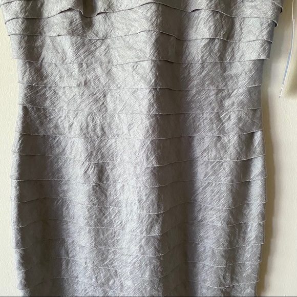 **NWT** Silver Dress w/ Jewel Collar Detail Size16 - Picture 6 of 10